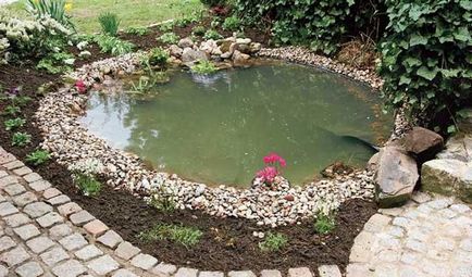 Pond с ръцете си в страната и видеото на изкуствено езеро в градината