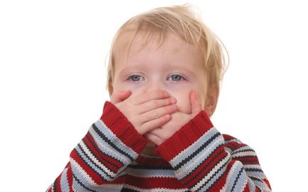 5 причини, поради които едно дете болно и повръщане, но не и температура