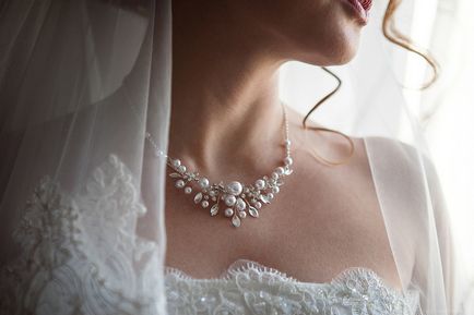 Как да изберете бижута за сватбена рокля правилно, как да изберете, за да изберете сватба бижута