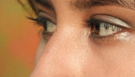 Какво сърби лявата или дясната признаци стойност око