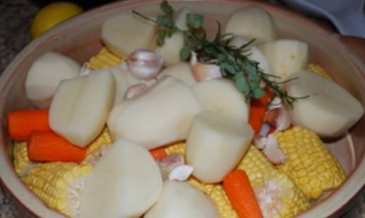 Пиле, печени цяло със зеленчуци - стъпка по стъпка рецепта със снимки на
