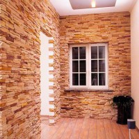 Декорация на стените на изкуствен камък в коридора с възможности за оформяне на снимка