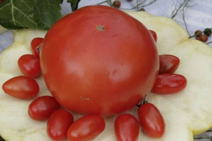 Колко тегло един домат