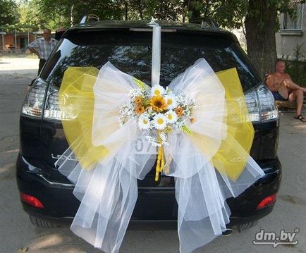 Декорация за сватбена кола на ръцете и тюл панделки стъпка по стъпка съветника клас