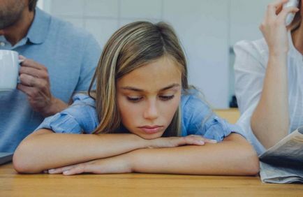 13 Симптомите на токсични родители ние да причинят вреда на децата си, без да го осъзнават
