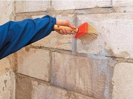 Бързо ремонт или гипсокартон залепени на стената