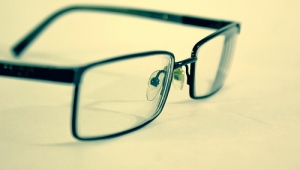 Какво по-добри очила или лещи