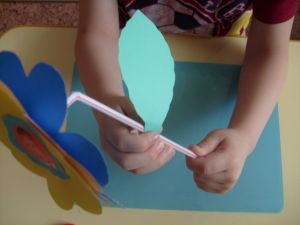 Децата занаяти от цветна хартия