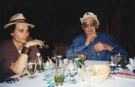 Dzhonni Деп (Johnny Depp) биография, снимки, височина и тегло, личен живот и приятелката му (Деп) Dzhonni Деп (Johnny Depp) биография, снимки, височина и тегло, личен живот и приятелката му