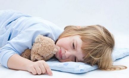 Напикаване при деца - Лечение на народни средства за защита на причините и ефективно лечение на дете напикаване
