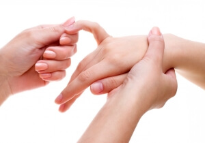 Deep нарязани пръст, какво да направите, ако разреза, отколкото да се лекува отворена рана като изцеление