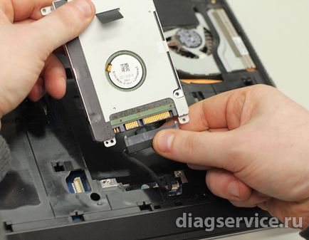 Инструкции за разглобяване лаптоп Samsung np305v5a
