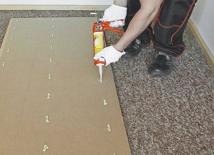 Как да лепило панели от PVC лепило лепило, който е подходящ за стенни панели пластмасови