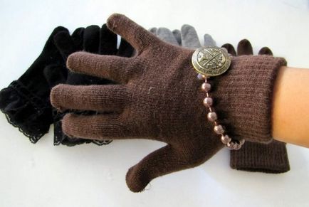 Как да се украсяват красива плетени ръкавици без пръсти