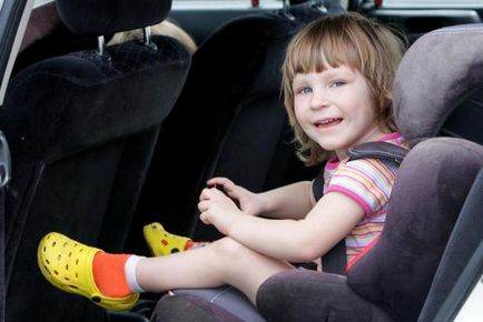Как да се определи детски седалки в колата кратък урок