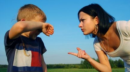 Как да се научи детето да поиска прошка