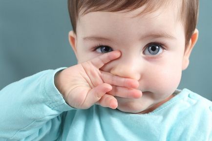 Как да се научи детето да издуха носа си 2 лесни начина