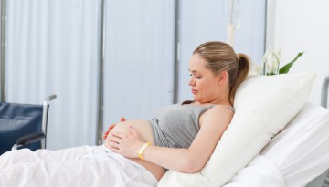 Как да определите истинските контракции преди раждането
