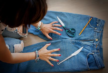 Как да изтрие джинсите у дома си, за да получите хубава