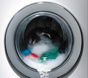 Как да се провери помпата за перална машина
