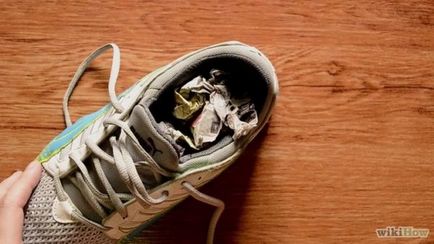 Как да се простират на обувките, които са прекалено стегнати и търкайте - в естествена, изкуствена кожа и други