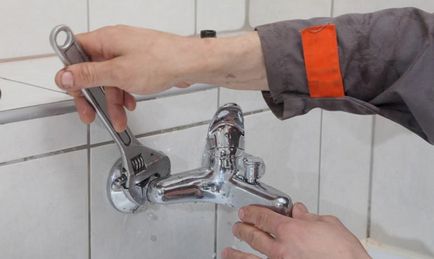 Как да разглобявате кранчето за баня с душ - ремонт и подмяна на видео