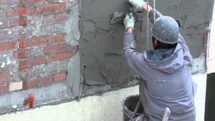 Как се прави мазилка стени с техните ръце видео