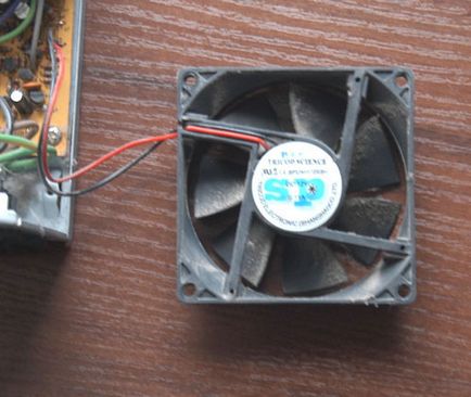 Как да смажете вентилатор (охладител), как да се определи компютър, полезни съвети и инструкции