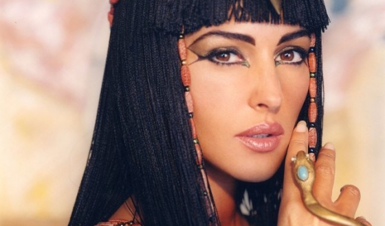 Как да създадете египетски makeup- цвят на кожата, очите, веждите и устните