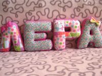 Как да шият букви от името на детето