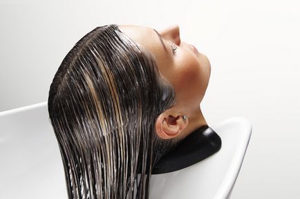 Как да премахнете пожълтяване на косата след боядисване (тоник, шампоани и други рецепти)