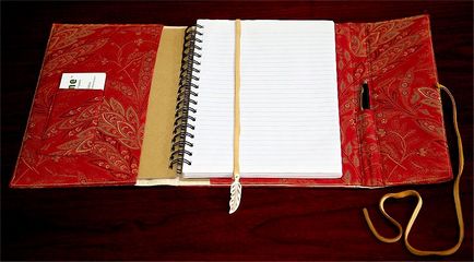 Как да украсят личен дневник (LD) украса страница от външната страна с видео компилация