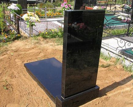 Как да се издигне паметник на гроба