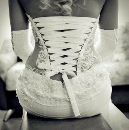 Как да се стягам сватбена рокля