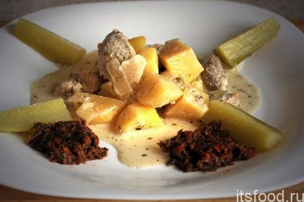 Картофи и месо в тиган