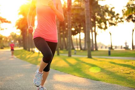 Когато стартирате че намаляването на теглото, на първо място, въздействието върху мускулите на краката, бягане кора, раменете