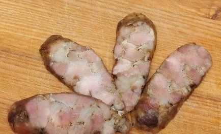 Домашна наденица от свинско червата и вътрешности без рецепти
