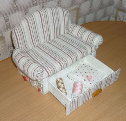 Doll мебели със собствените си ръце (снимка), маса, стол, диван, нощно шкафче