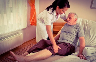 Лечението на рани от залежаване в лежащо болни възрастни хора как и какво да се премахне