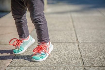 Най-добрите обувки за първите стъпки на тайните на правилния избор