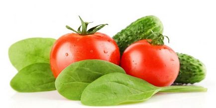 Кисели краставички с домати за готвене вкусна асортимент от зеленчуци в буркани