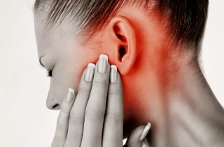 Фолк средства за болки в ушите - от за лечение на възрастни у дома