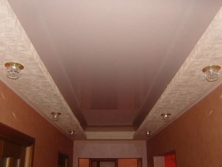 Опънати тавани в дизайна на коридор снимка дълги, лъскави дуплекс, в малко по-тесен