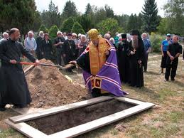 Български ритуал погребение в 6 стъпки