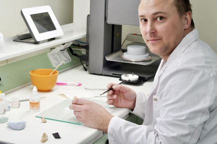 За да научите професията зъботехник след 11 клас в Интерколидж (Dental колеж) на За да научите професията зъботехник след 11 клас в Intercollege