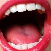 подуване на причините на езика и лечение, как да се премахне