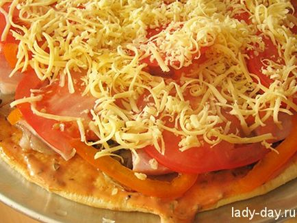 Пица с шунка и домати, прости рецепти със снимки