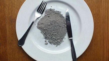 Защо хората понякога се хранят на земята и глината