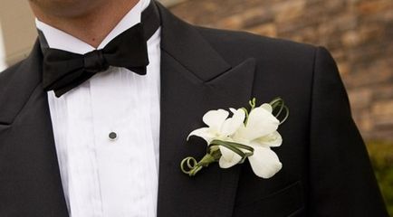 Признаци на сватба цвета на младоженеца костюм