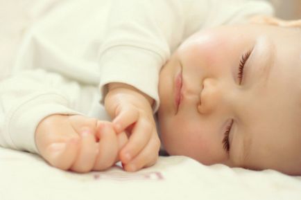 1 месец новородено бебе развитие през втория месец от живота, тегло и височина (новородено) 1 месец новородено бебе развитие през втория месец от живота, тегло и височина